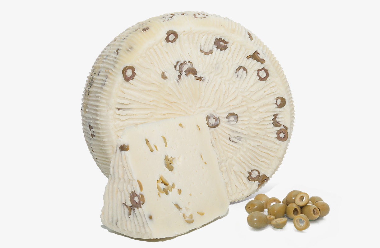 Pecorino primo sale s olivami